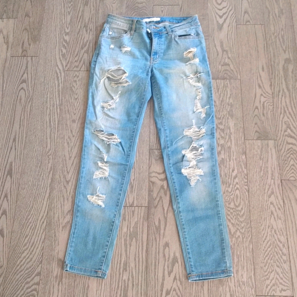 Beautiful  ripped jeans by RonCow🍀🍀🍀